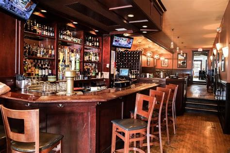 Blinkers tavern - Best Steakhouses in Newport, KY 41071 - Mrbl, Blinkers Tavern, Jeff Ruby's Steakhouse - Cincinnati, The Precinct, Butcher and Barrel, Losanti, Chart House, Council Oak Steak & Seafood, Ruth's Chris Steak House, Nasu Japanese Steakhouse